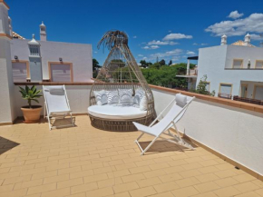 Cabanas de Tavira Gomeira, 2 bedroom, 3 terraced Penthouse with Seaview, 300m from the Sea